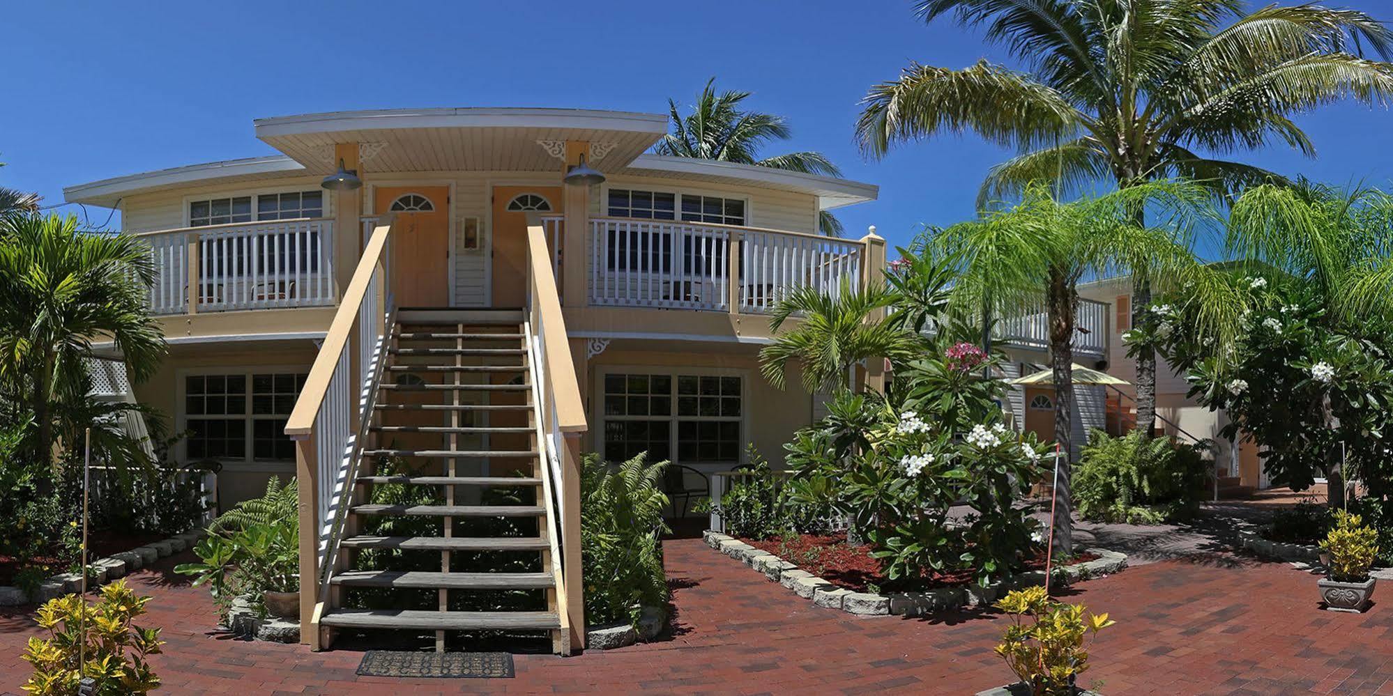 Inn Manatee Bay