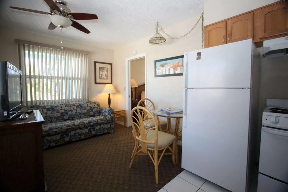 Nautical Watch Aparthotel Belleair Beach