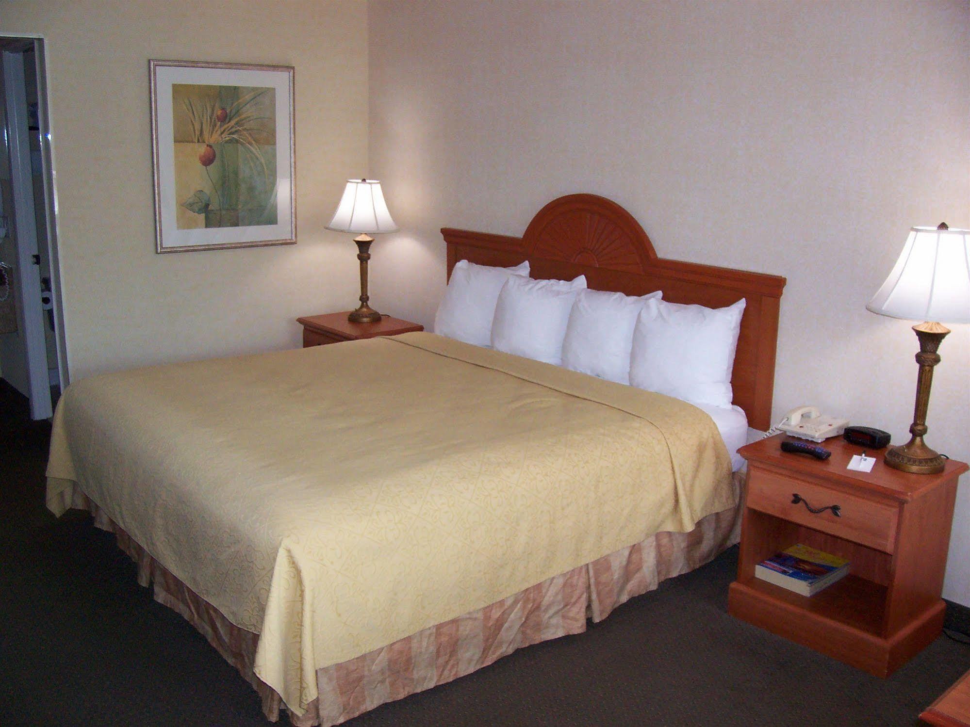 Inn Quality Miami South 2*