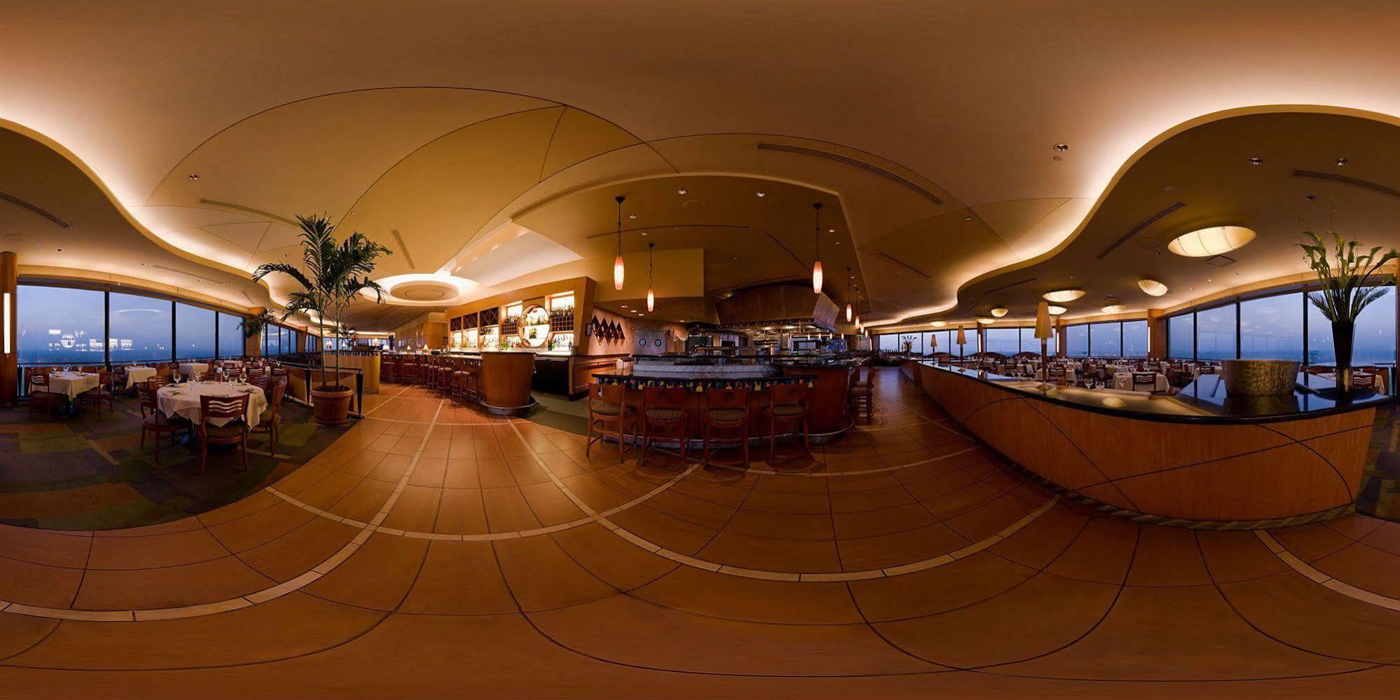 Hotel Disney's Contemporary 4*