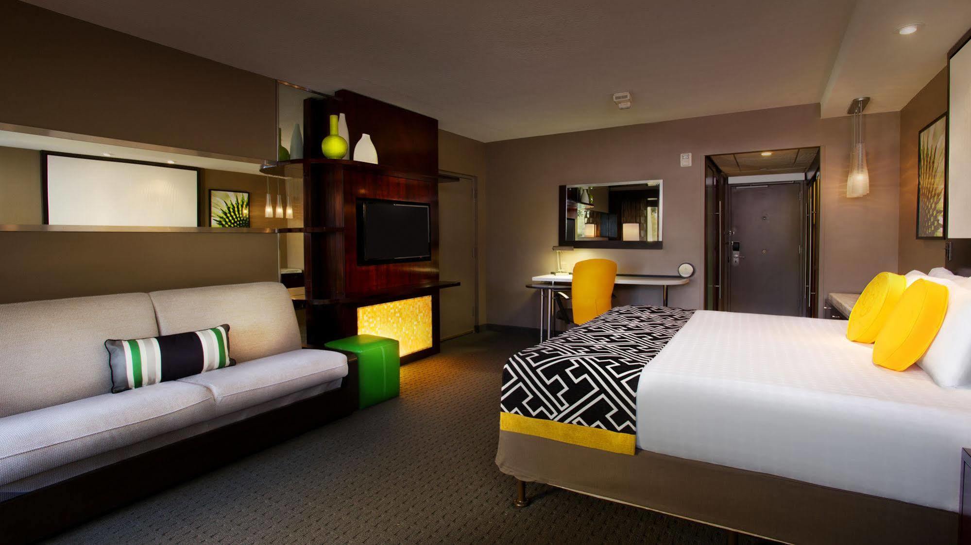 Disney's Contemporary Hotel Lake Buena Vista