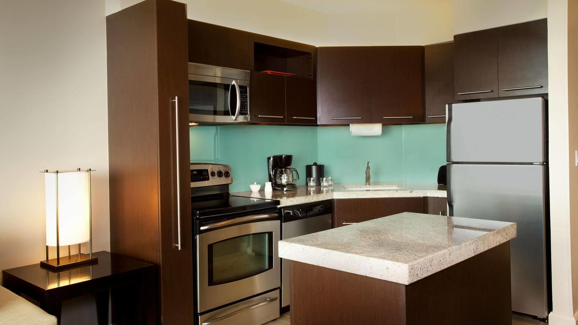 Disney's Contemporary Hotel 4*