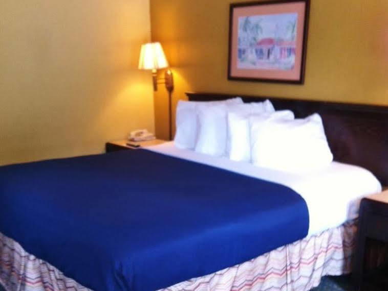 Motel Rest And Relax