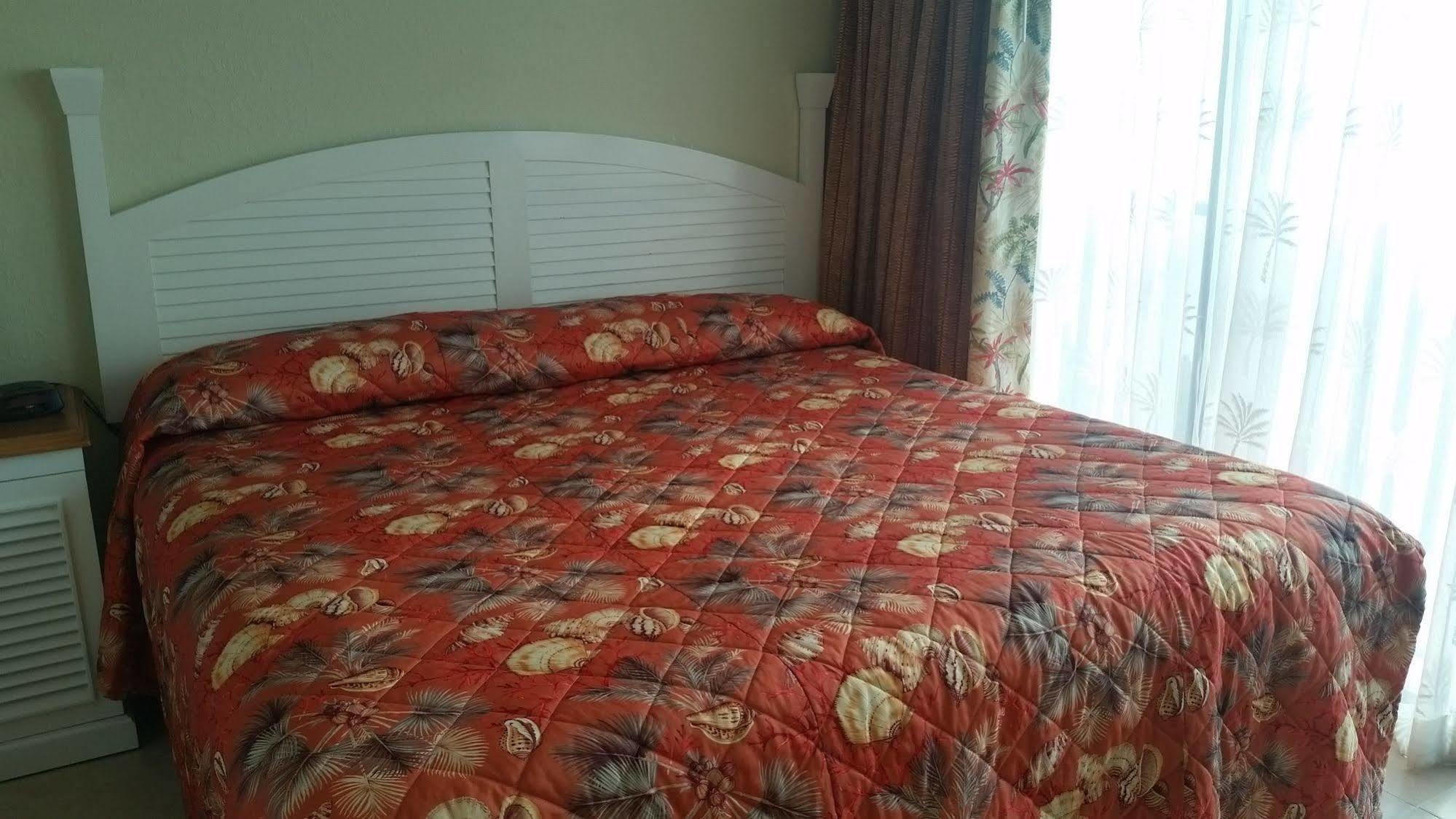 Anna Maria Island Dream Hotel 3*
