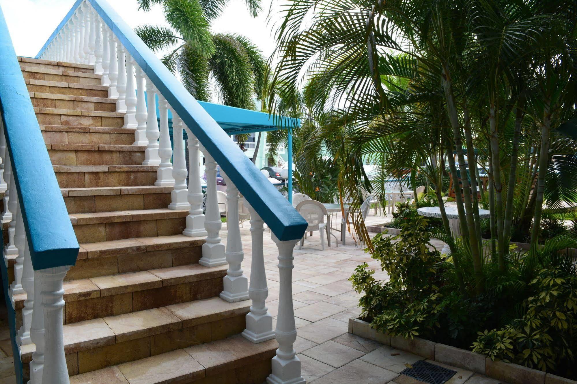 Hotel Horizon By The Sea