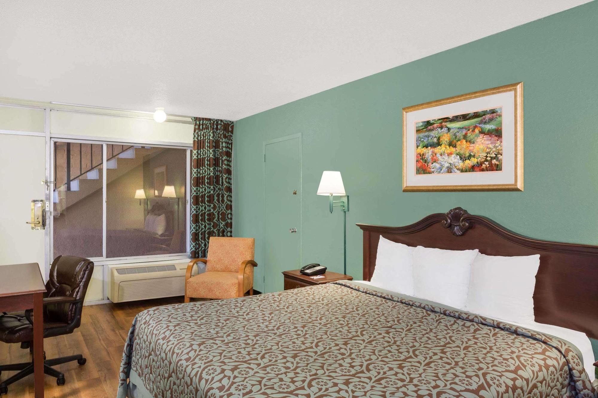 Travelodge By Wyndham Myers North 2* North Fort Myers