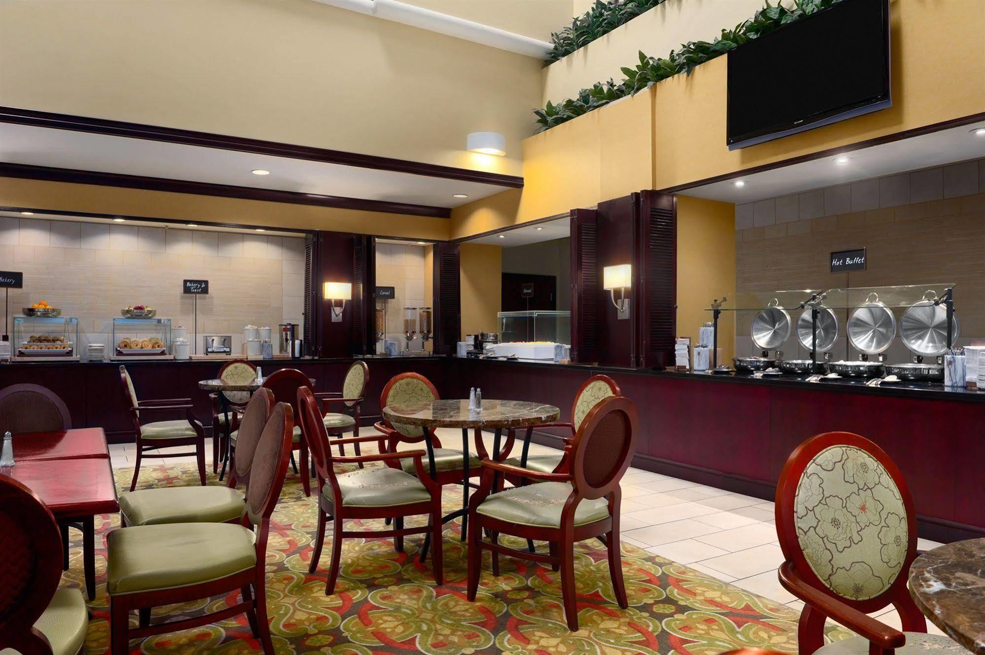 Embassy By Hilton Brandon 4* Tampa