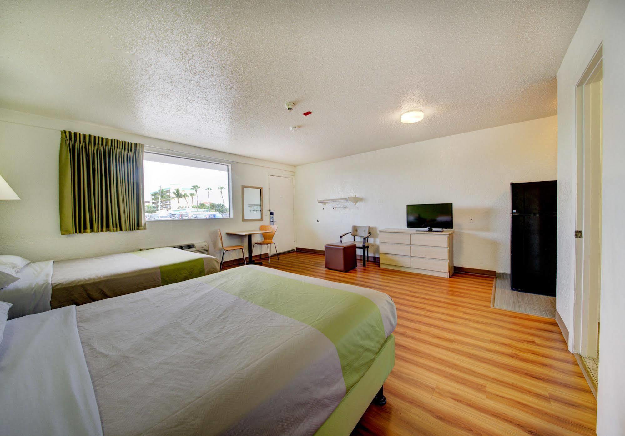 6-cocoa Beach, Fl Hotel 2*