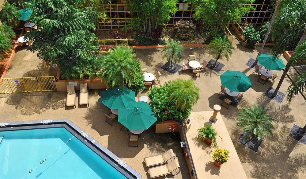 Sawgrass Grand And Sports Complex 3*