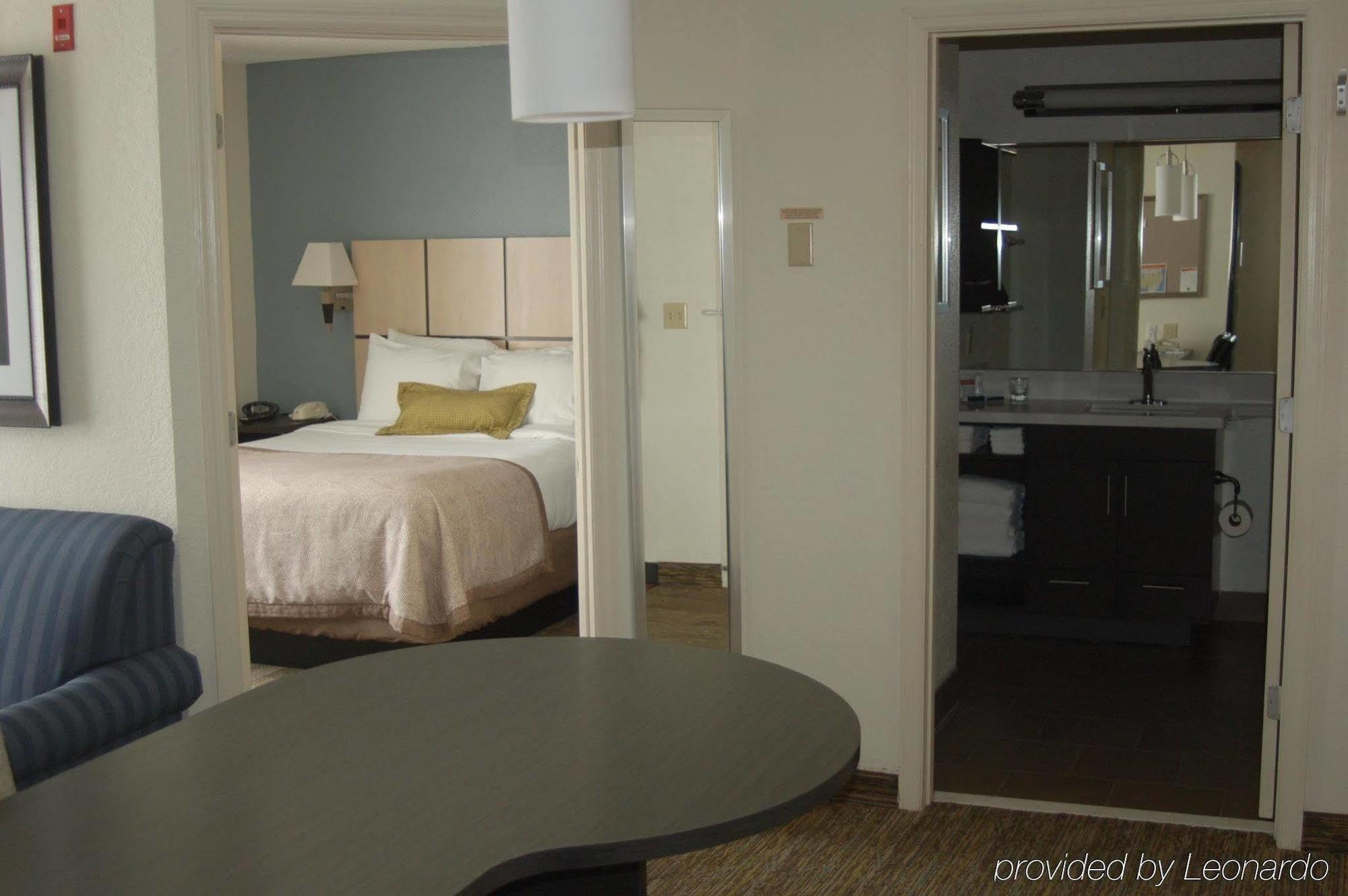 Sonesta Simply Hotel 2*
