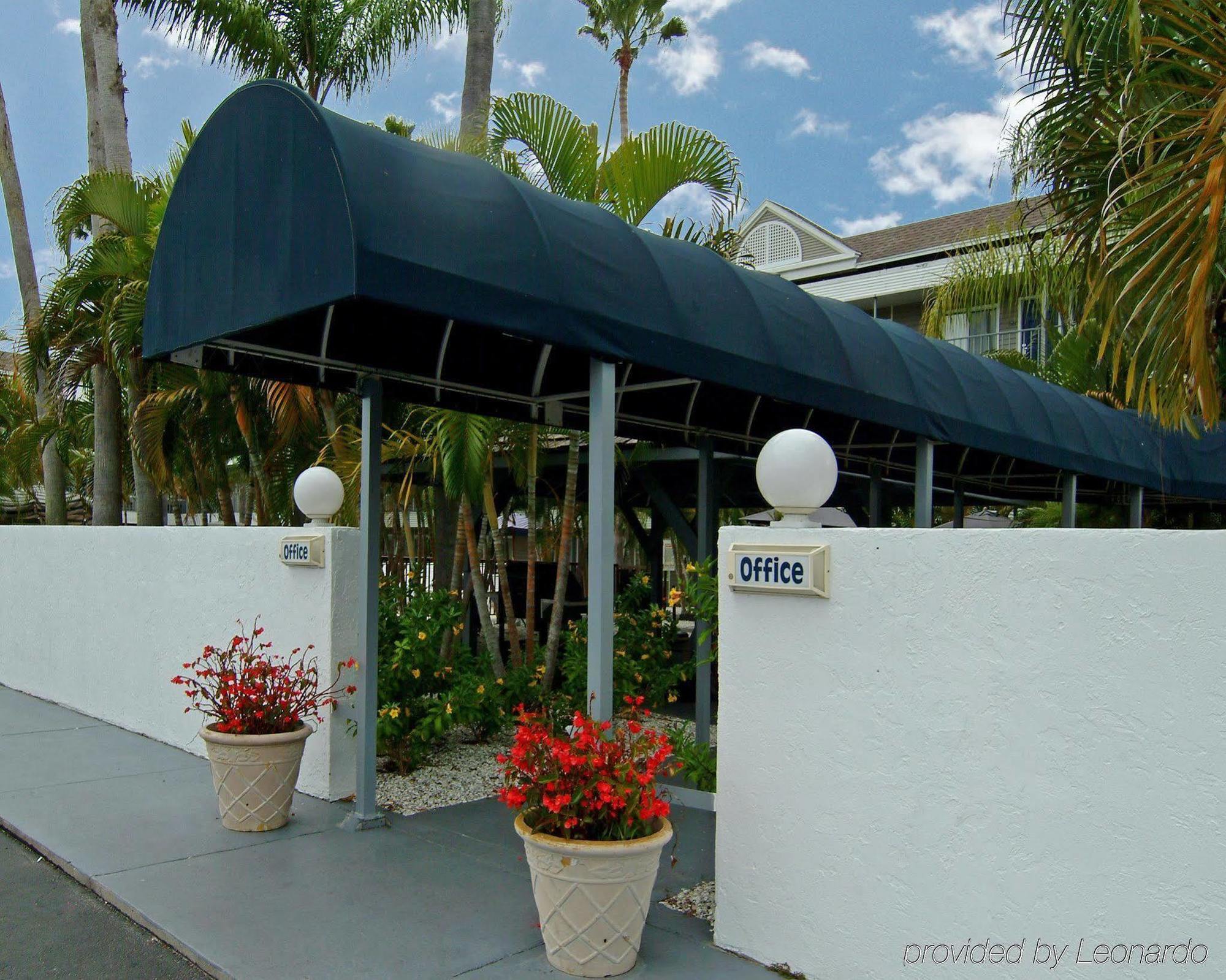 Lantern & - Sarasota 2*