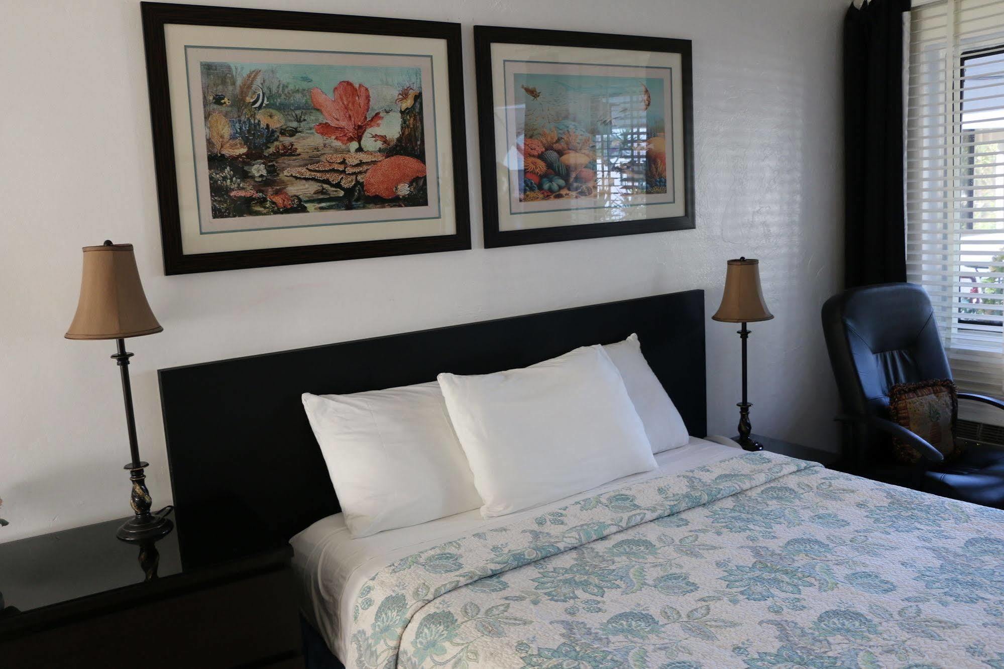 Breakaway Motel 2*
