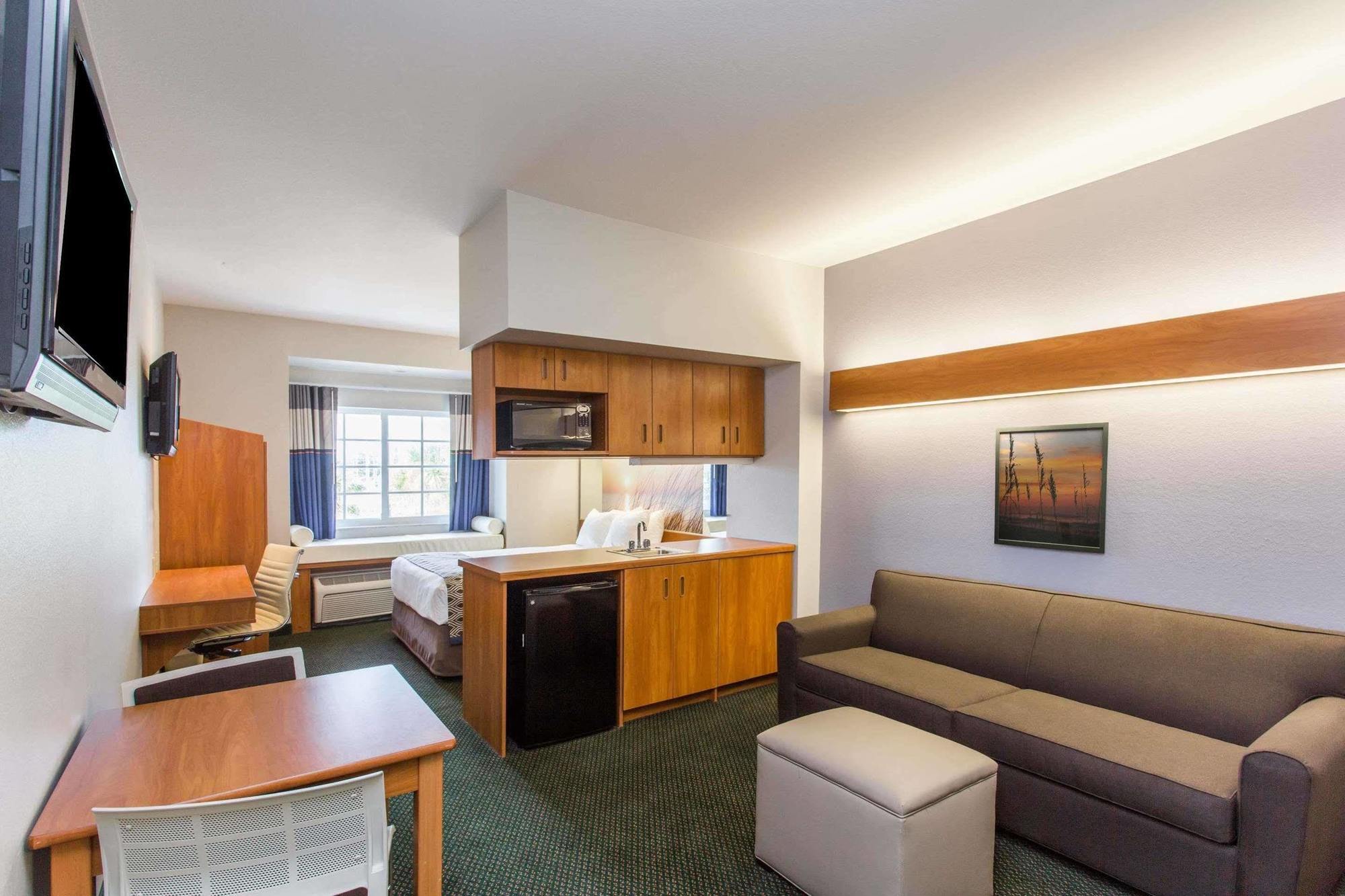 Microtel & By Wyndham Punta Gorda Hotel 3*