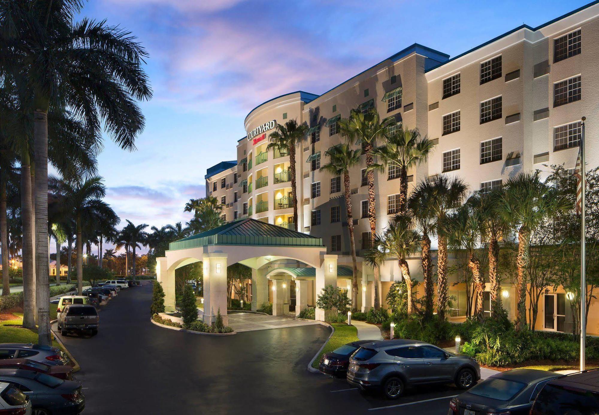 Hotel Courtyard By Marriott Lauderdale Airport & Cruise Port 3*