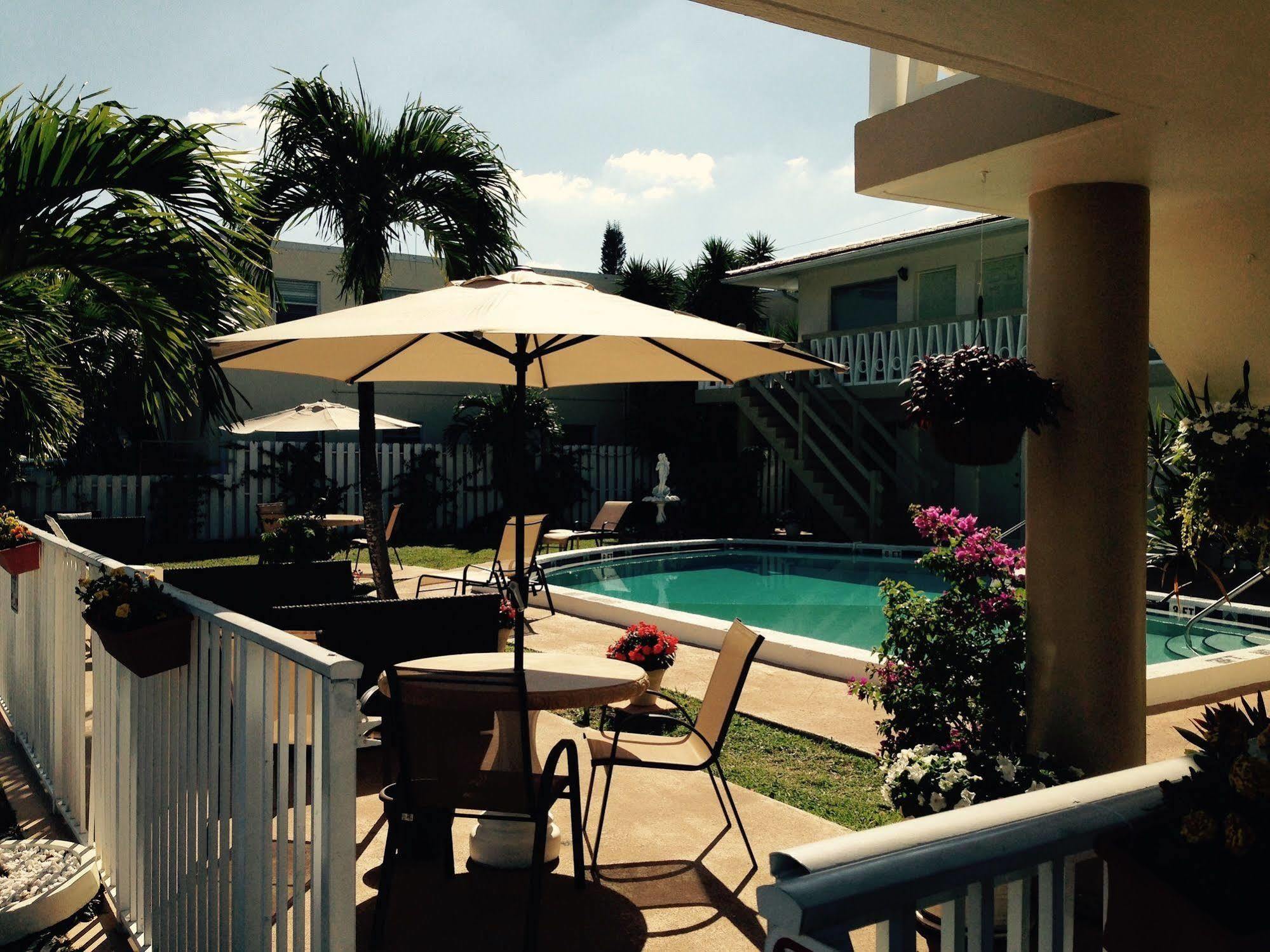 Deerfield Beach Motel 2*