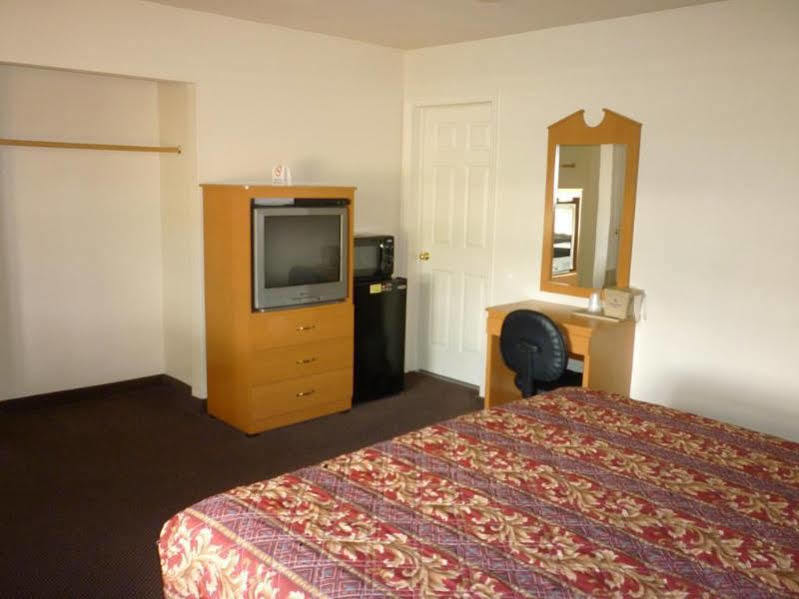 Motel American 2*
