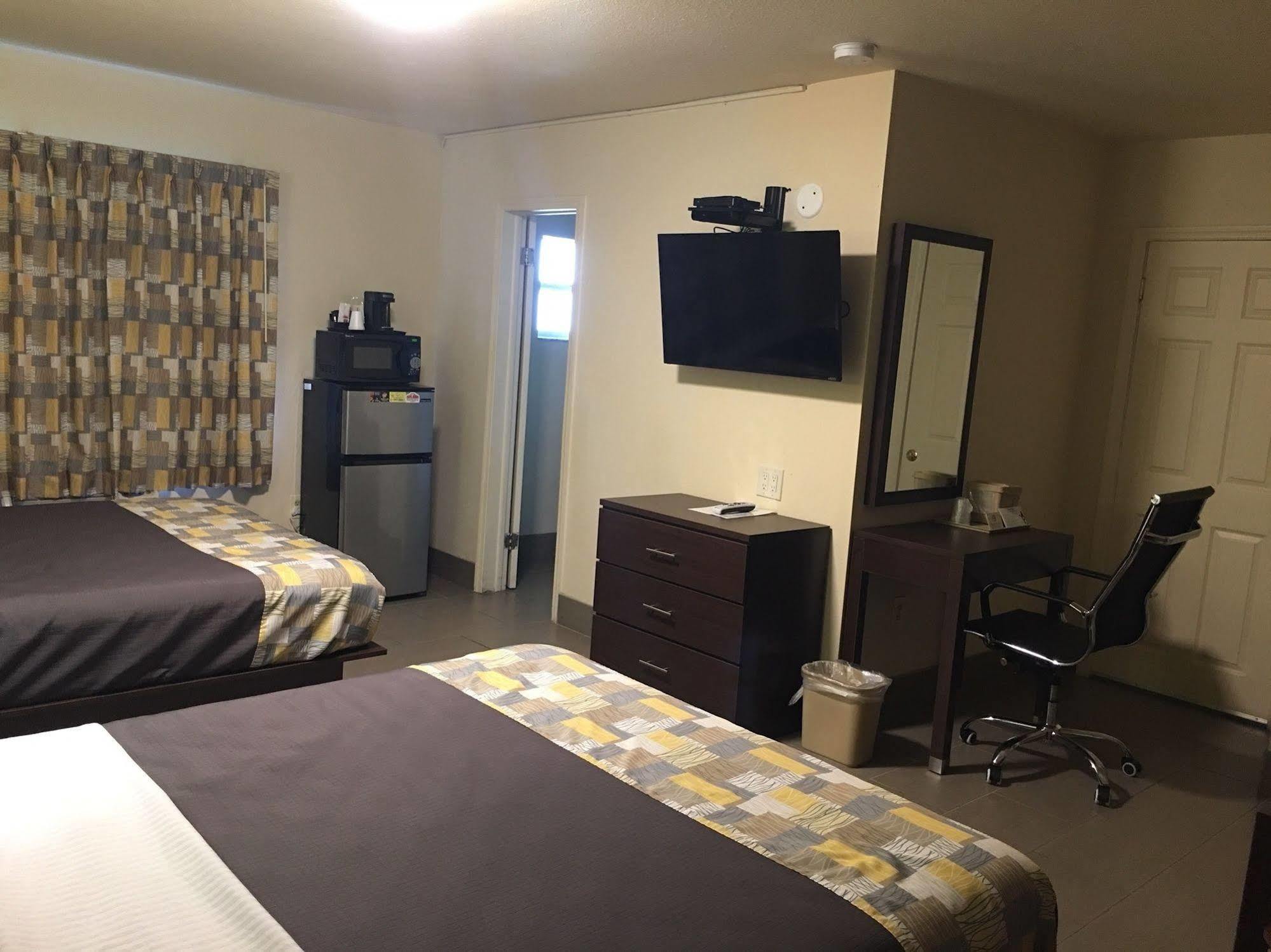 Motel American 2*