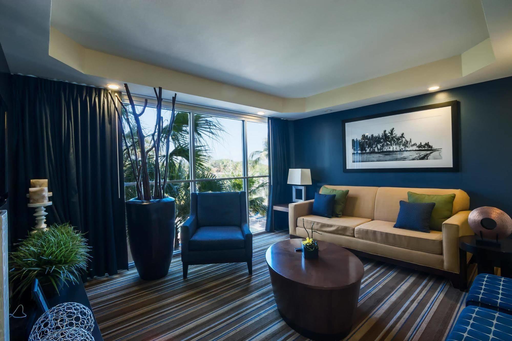 Courtyard By Marriott 3*