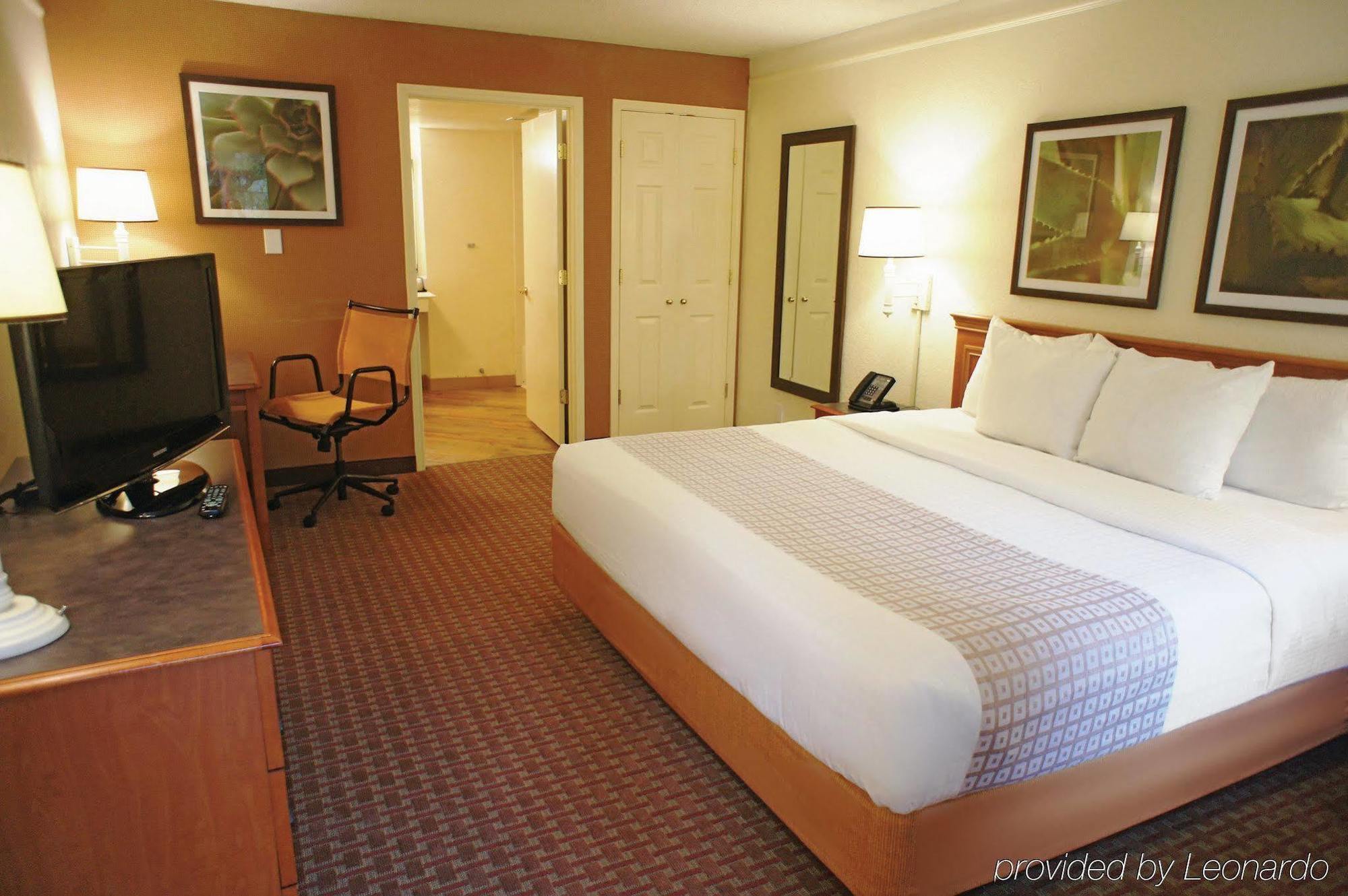 Hotel La Quinta I-95 Deerfield - Next To The Depot & Behind The Wawa 3*