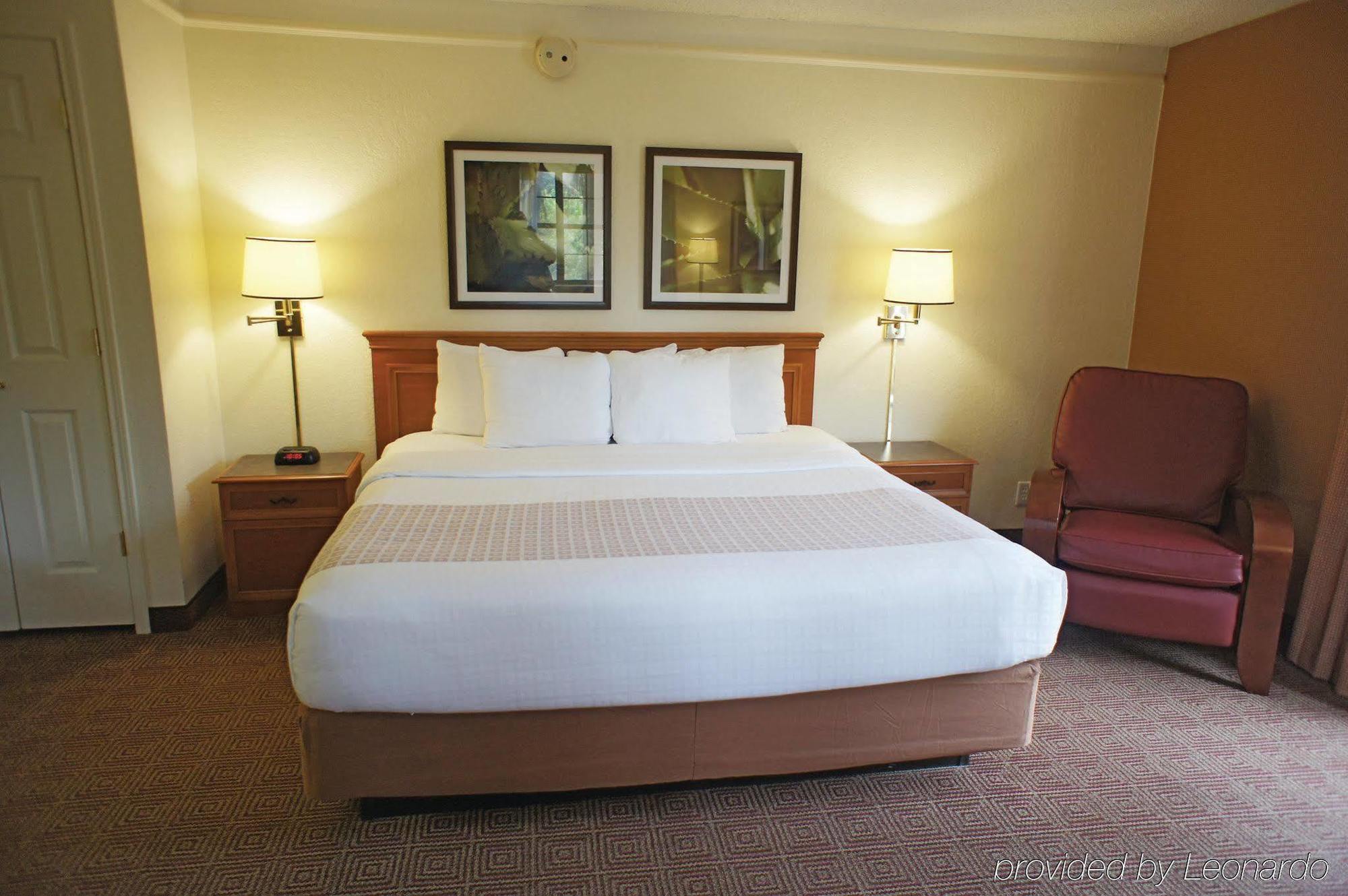 Hotel La Quinta I-95 Deerfield - Next To The Depot & Behind The Wawa