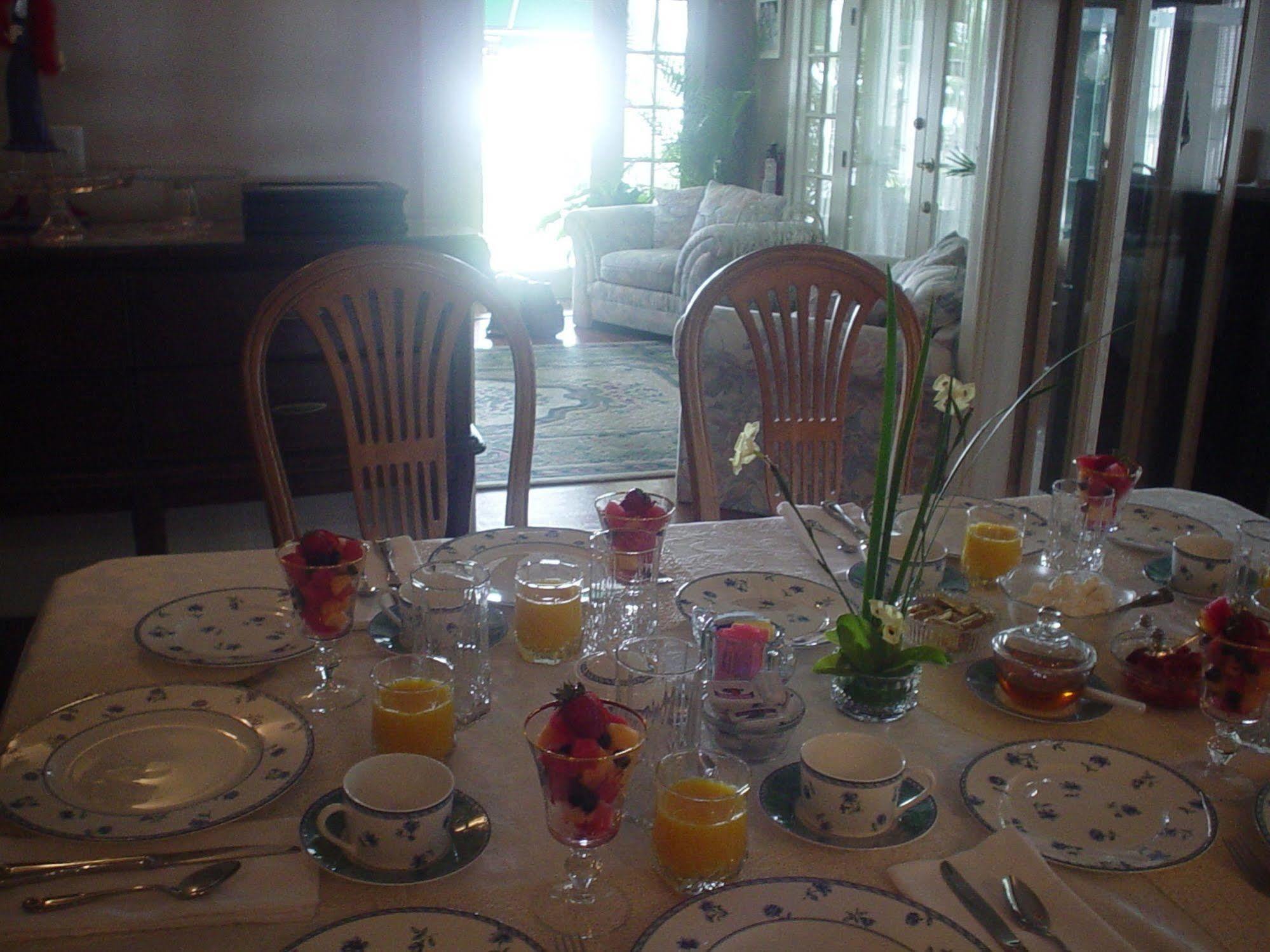 The River Lily Bed & Breakfast