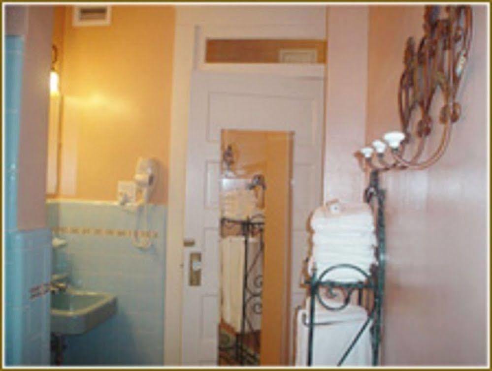 The River Lily 3* Daytona Beach
