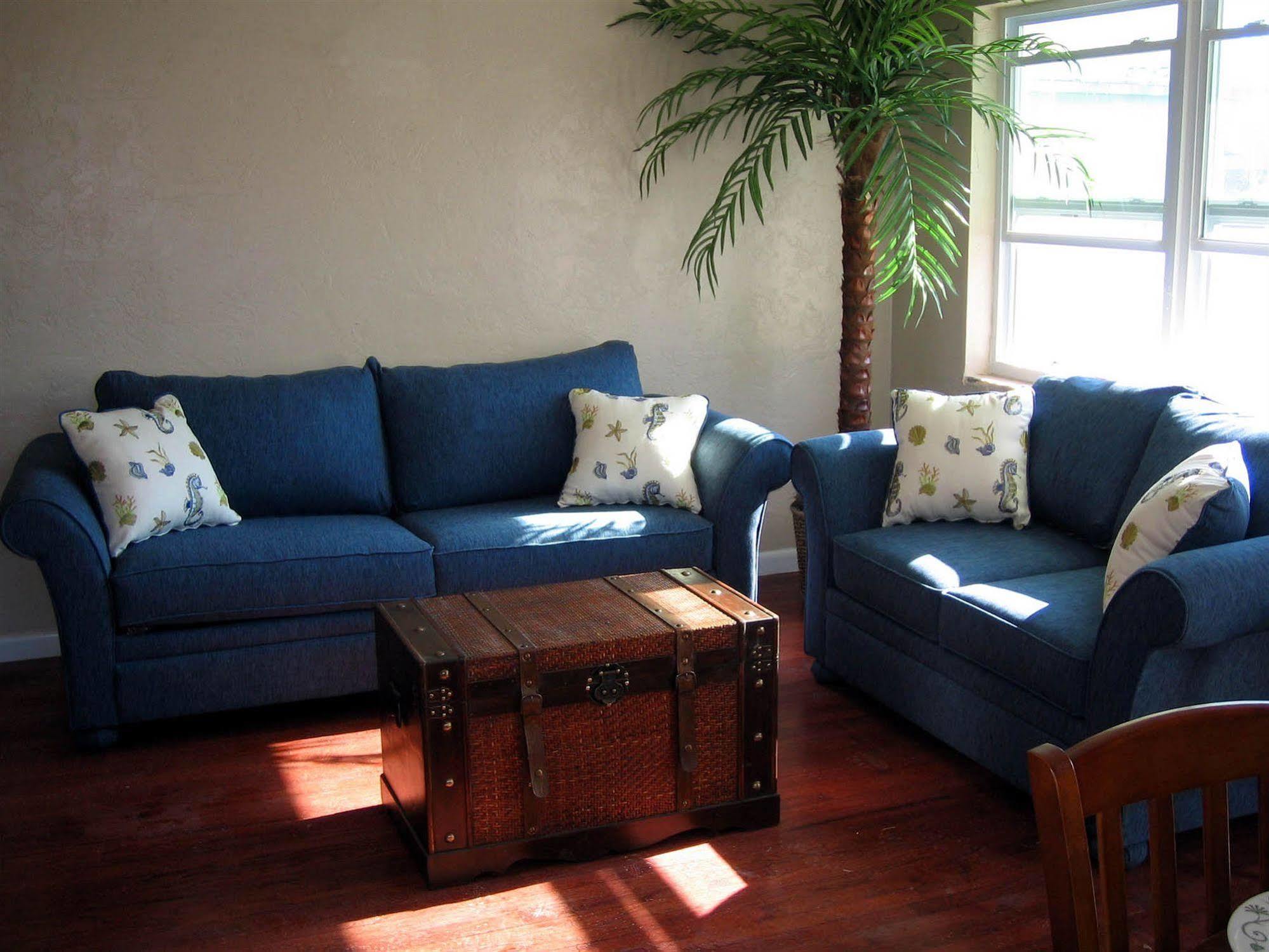 Oasis Palms Treasure Island