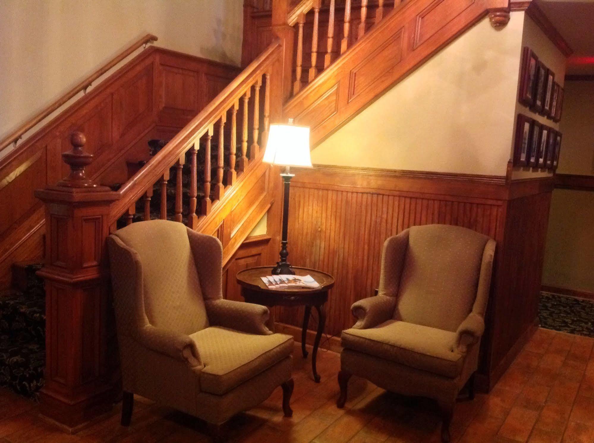 Inn New World Downtown 3*