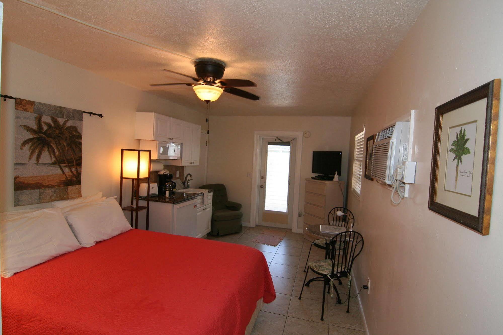 Beach Villas 3*