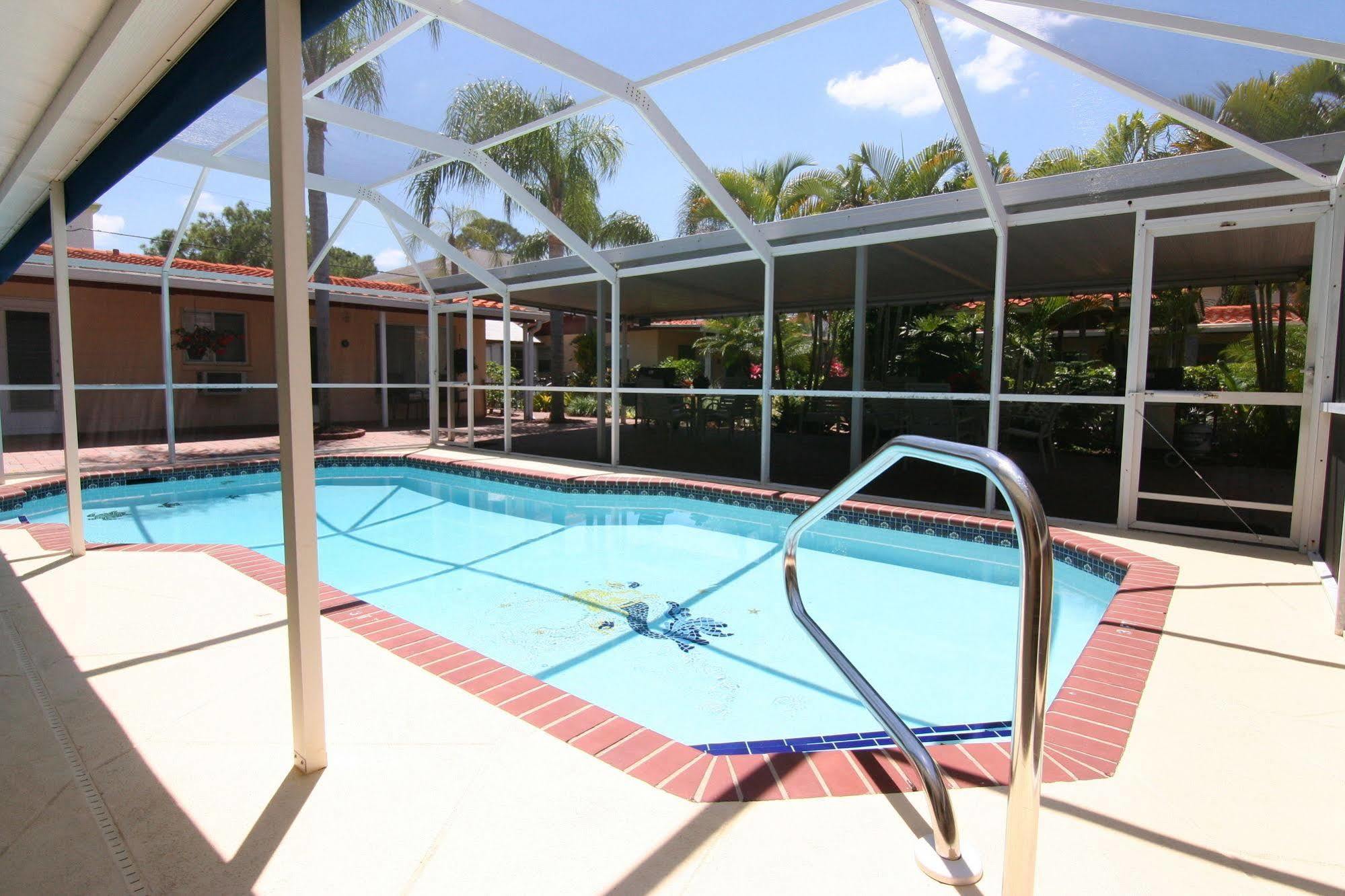 Beach Villas Aparthotel