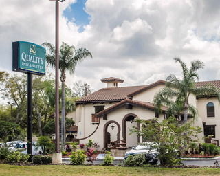 Hotel Baymont By Wyndham Near Busch Gardens Tampa