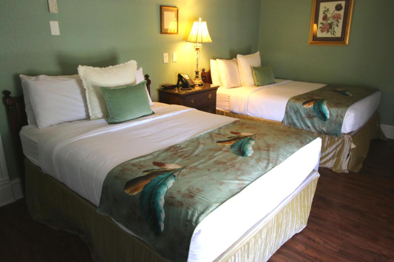 New World Downtown Inn 3*