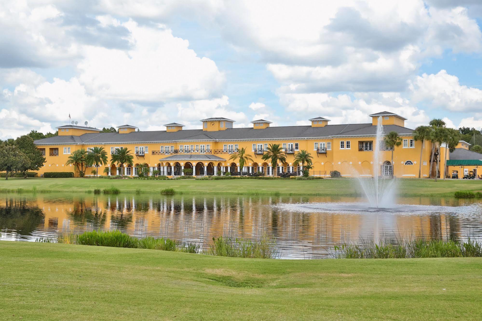 Hotel Tampa Palms Country Club