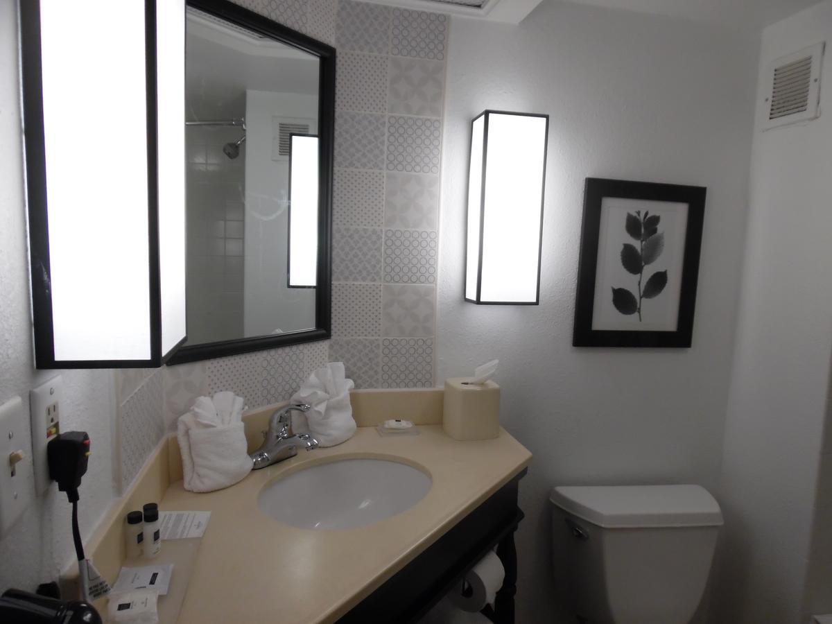 Country & By Radisson, I-95 South, Fl Hotel 3*