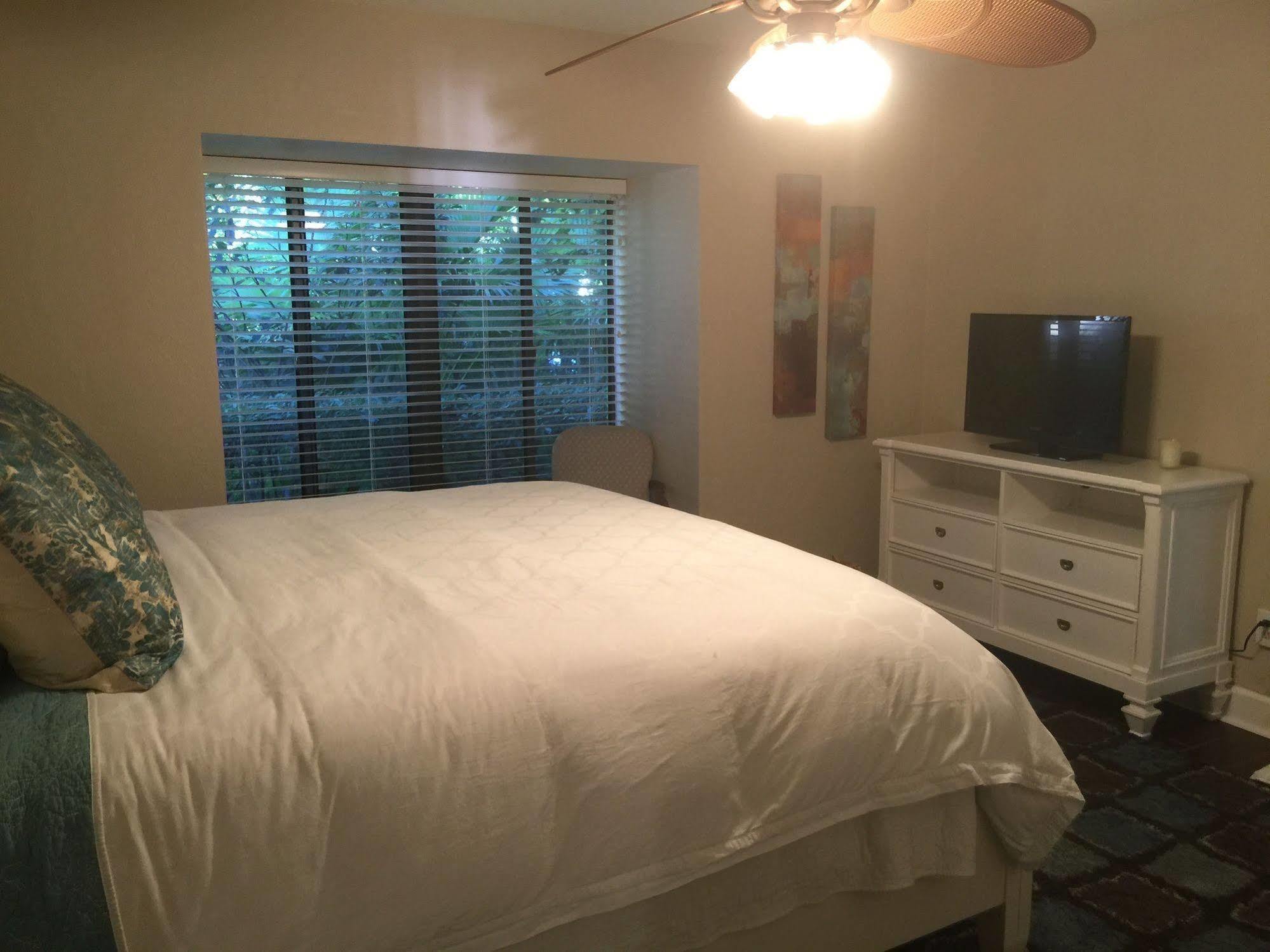 Pasa Tiempo (adults Only) Resort St. Pete Beach