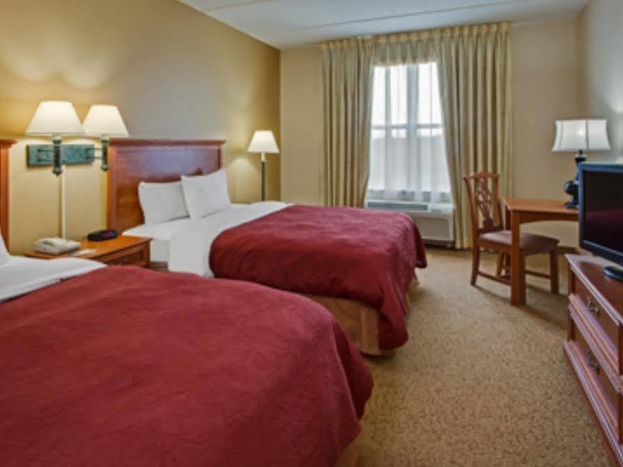 Country & By Radisson, Airport, Fl Hotel 3*