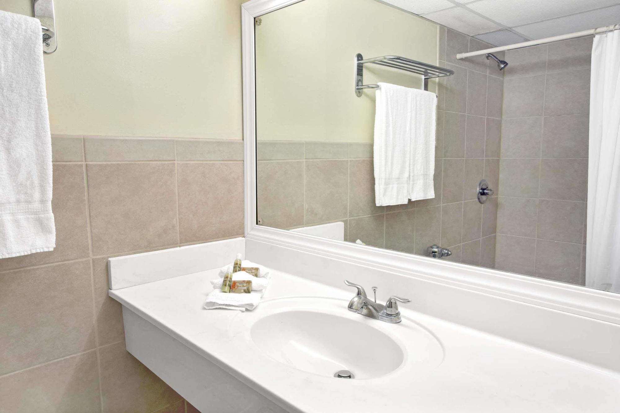 Hotel Knights Hallandale Hollywood
