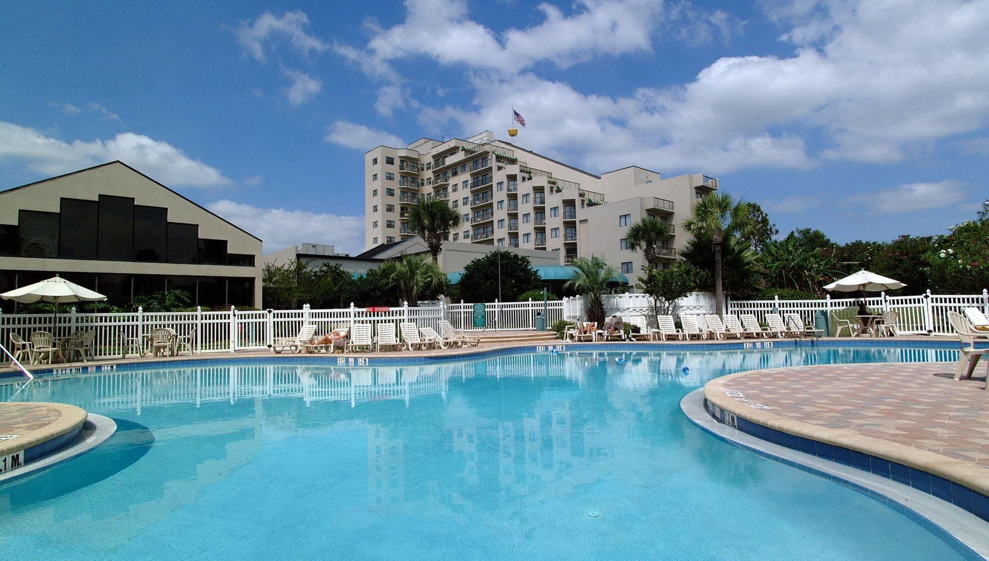Hotel Enclave Suites, A Staysky & Near Universal