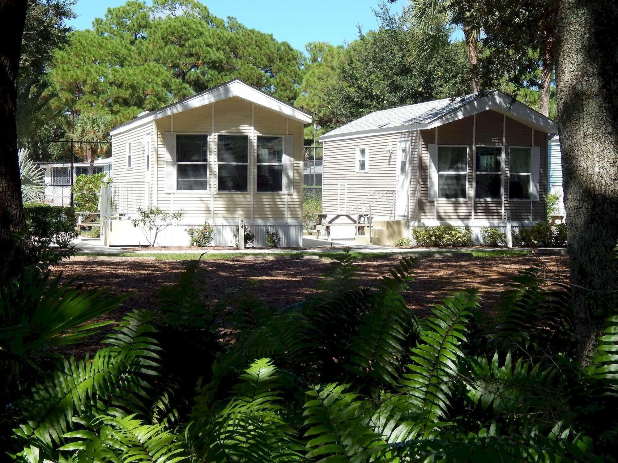 Road Runner Travel - Caravan Park