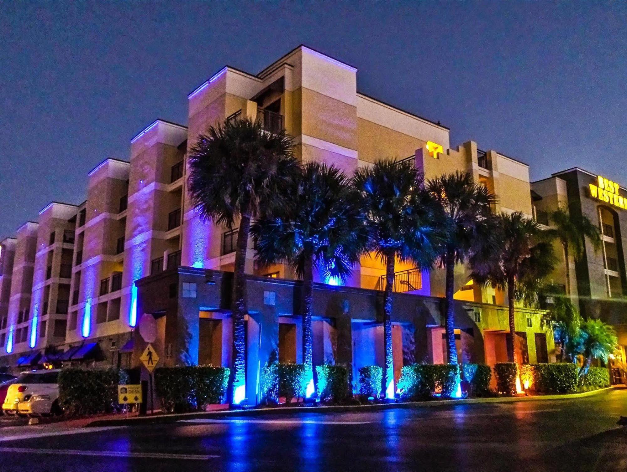 Western Deerfield & Hotel 3*