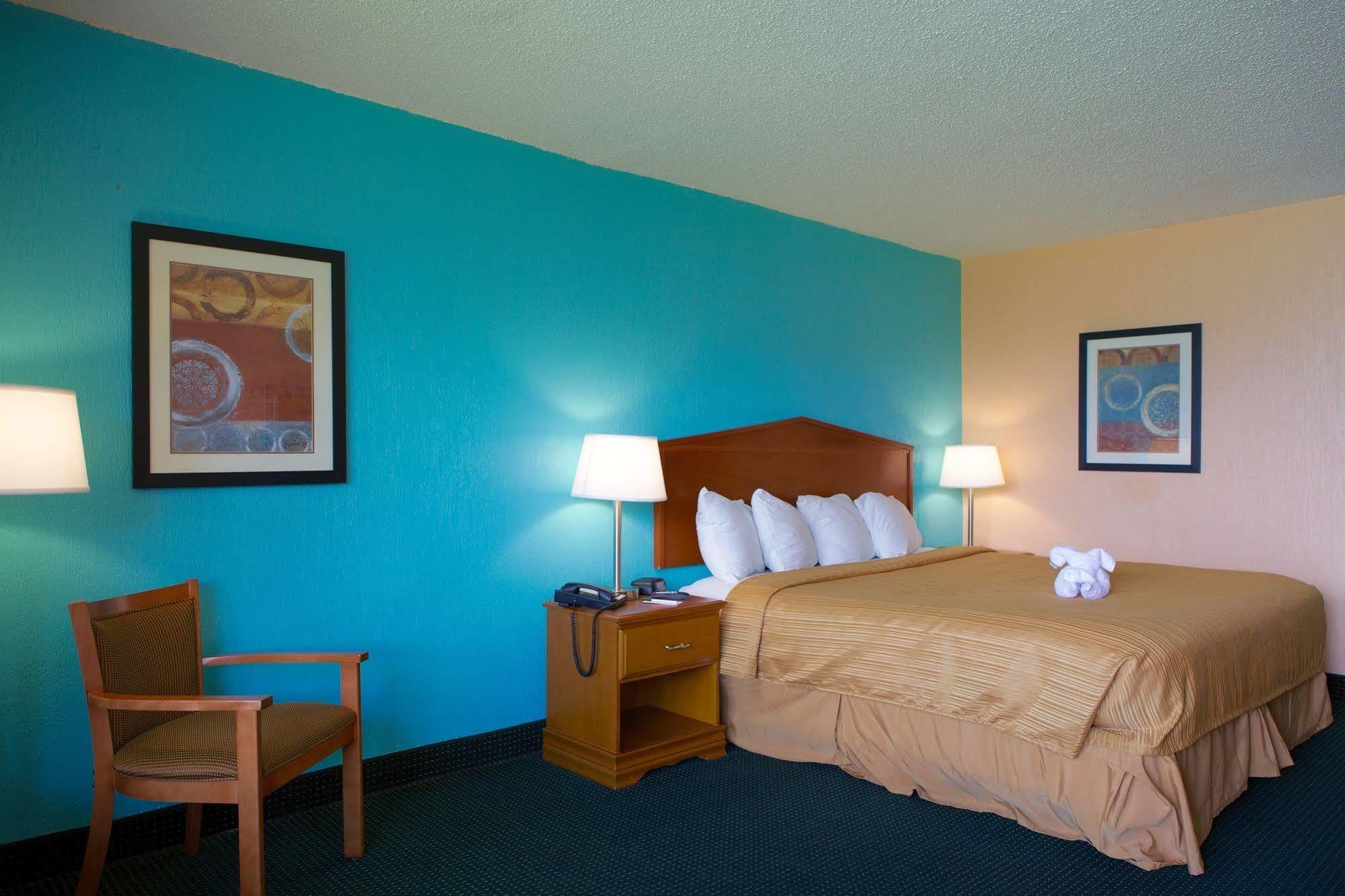 Quality & Bayside Near Pensacola 2* Gulf Breeze