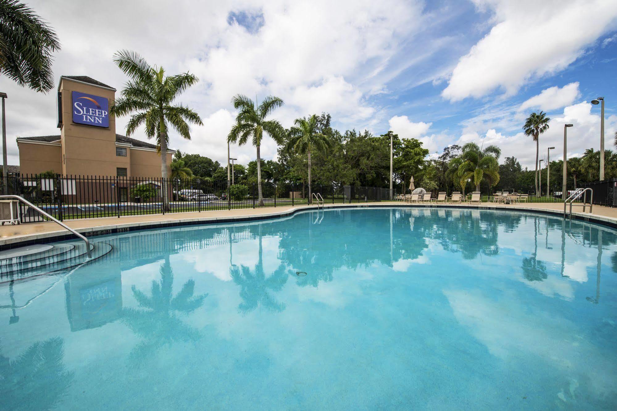 Sleep Miami Airport Inn 2*