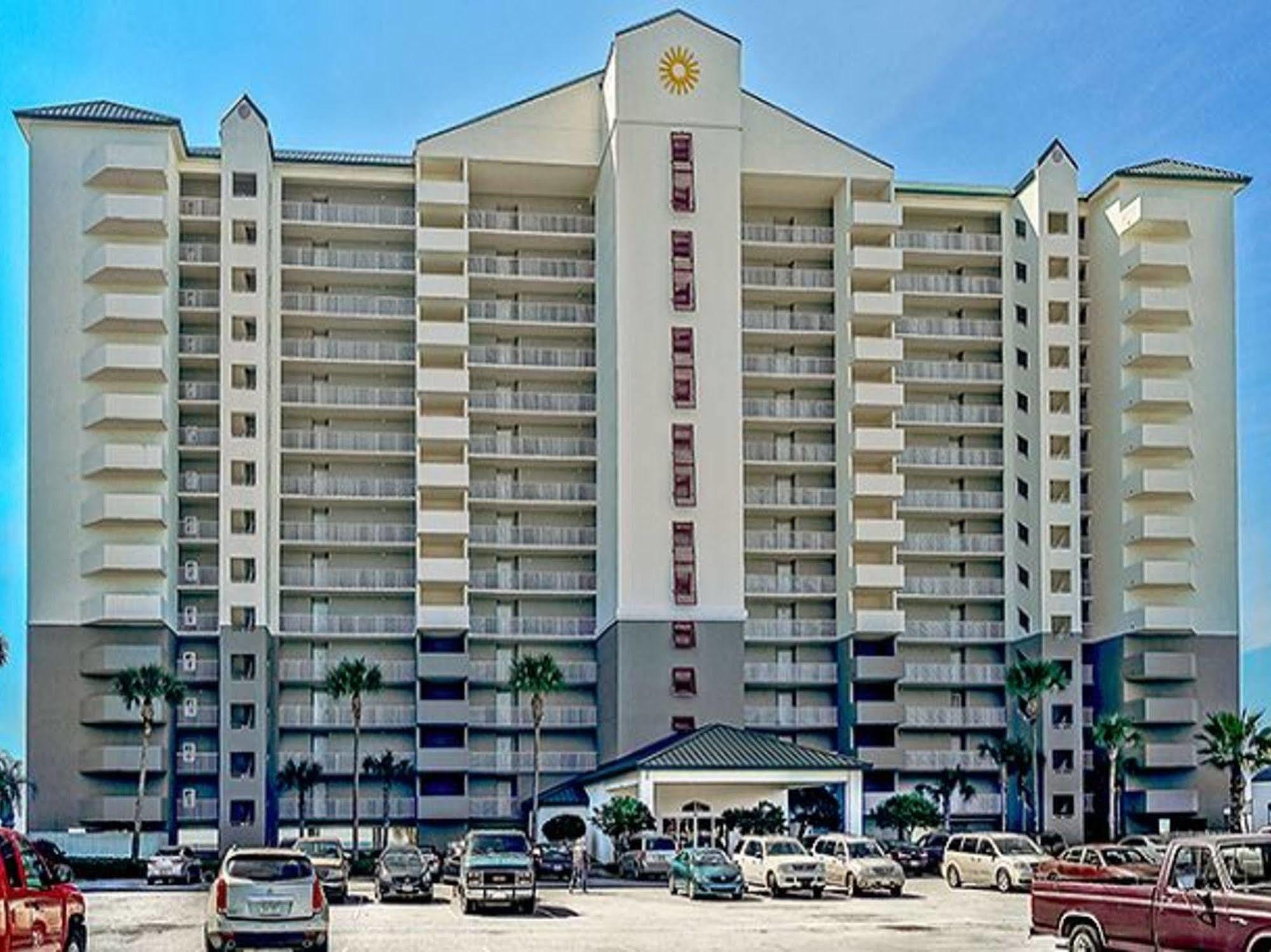 Long By Collection Apartment