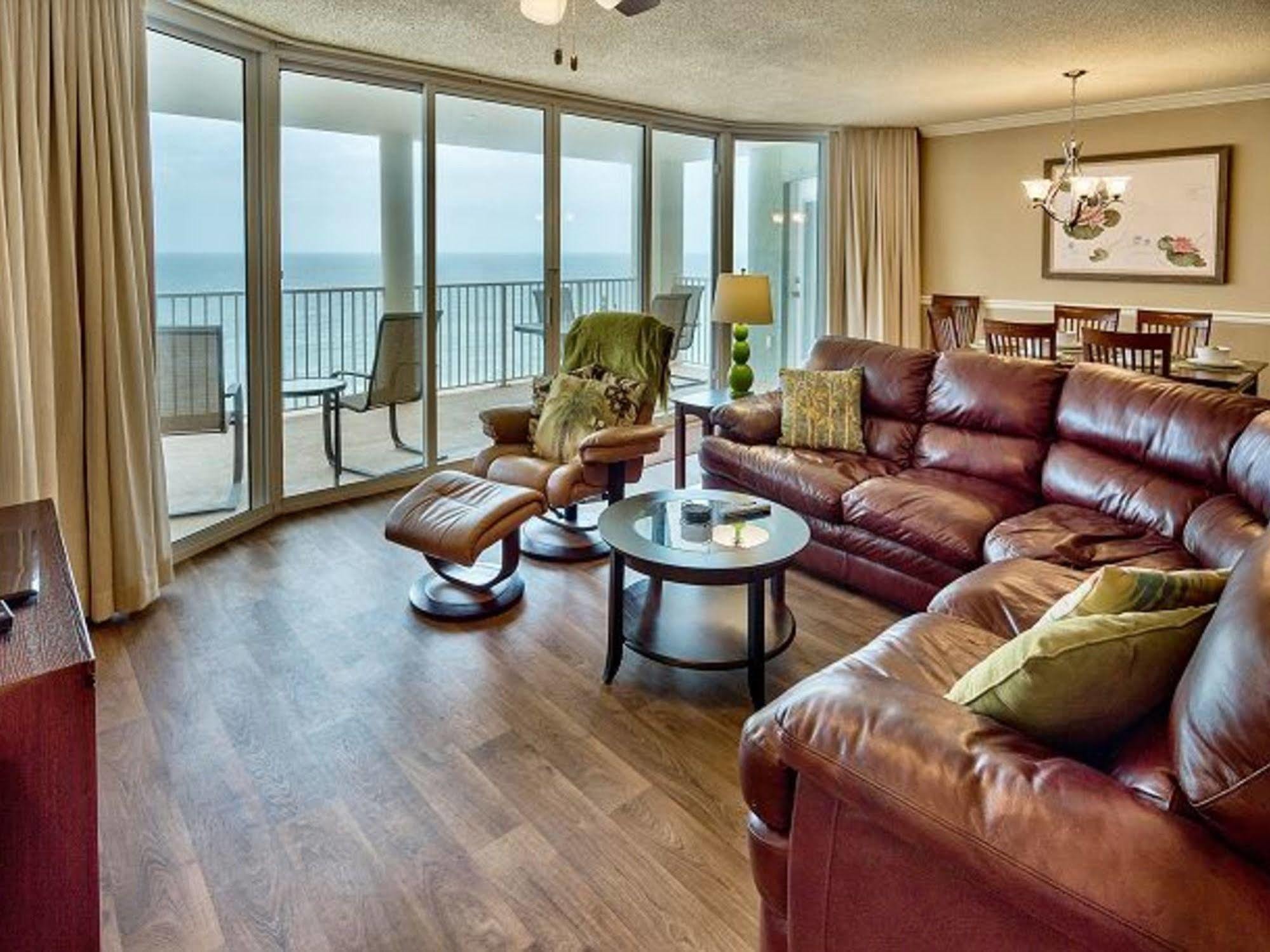 Long By Collection Apartment