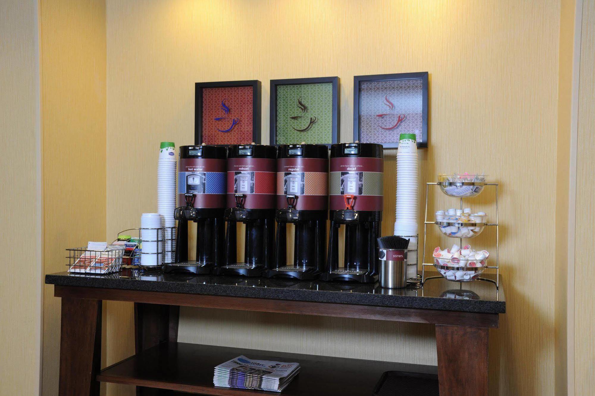 Hampton By Hilton Panama Hotel 3*