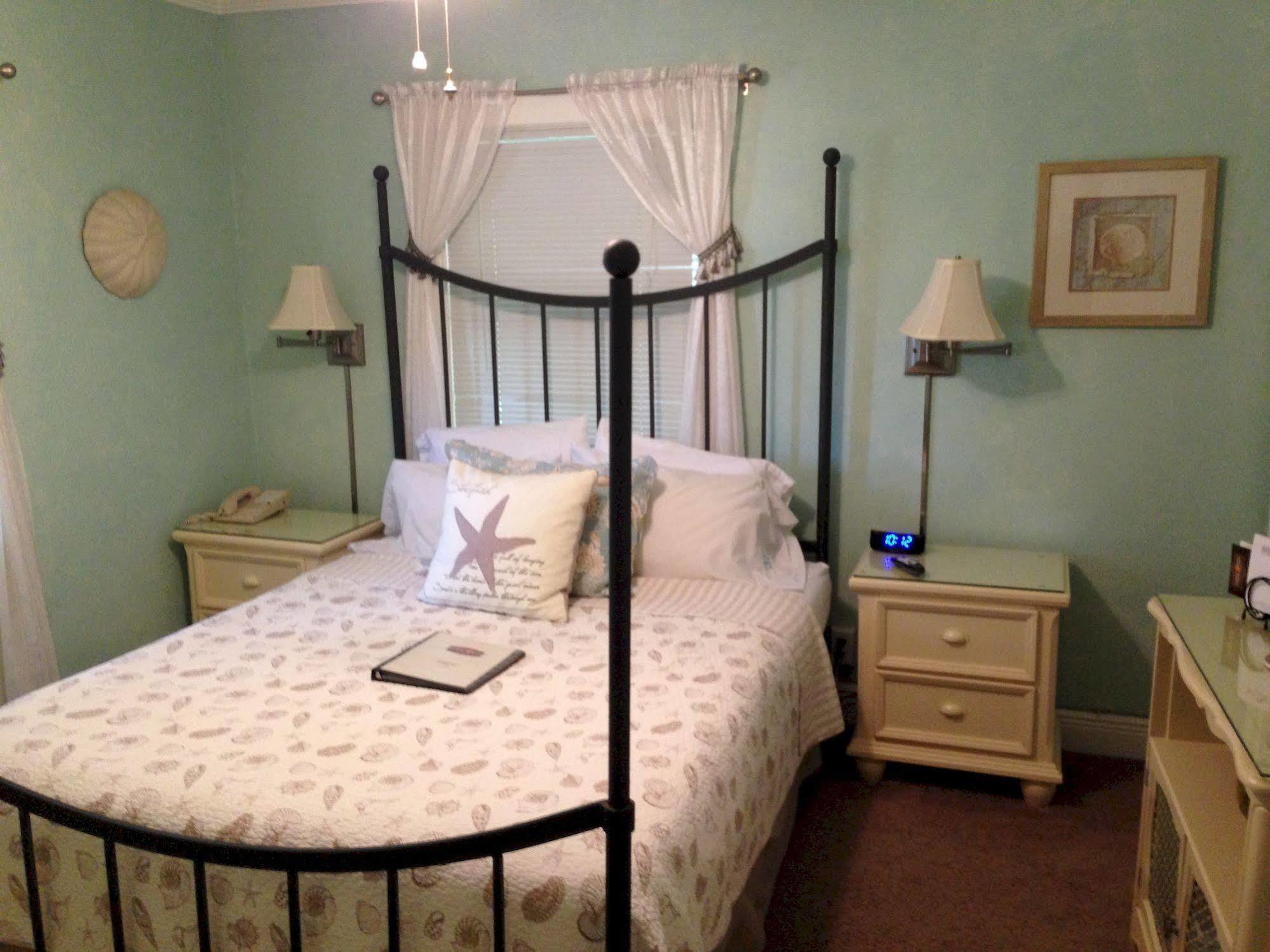 Bed & Breakfast Mango Lake Worth Beach