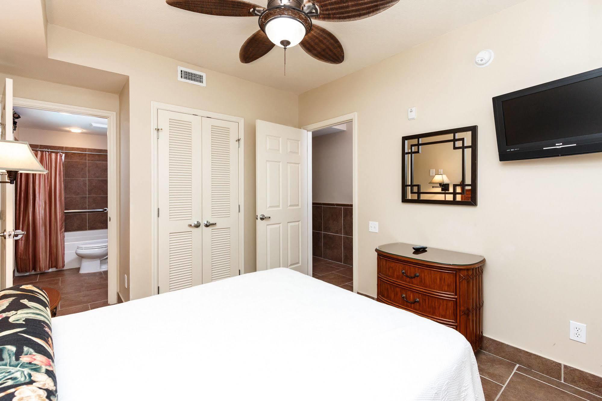 Aparthotel Club By Wyndham Vacation
