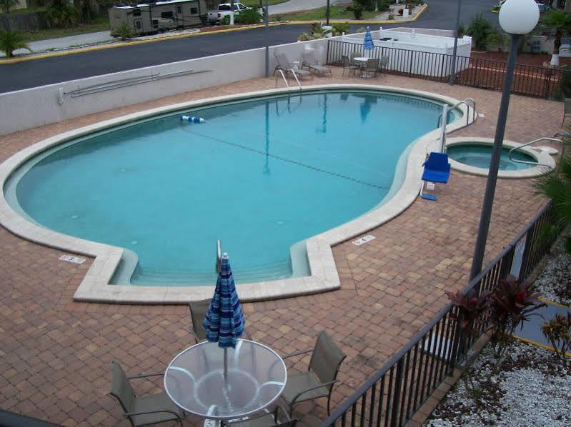 Rodeway Davenport-champions Gate Inn Davenport