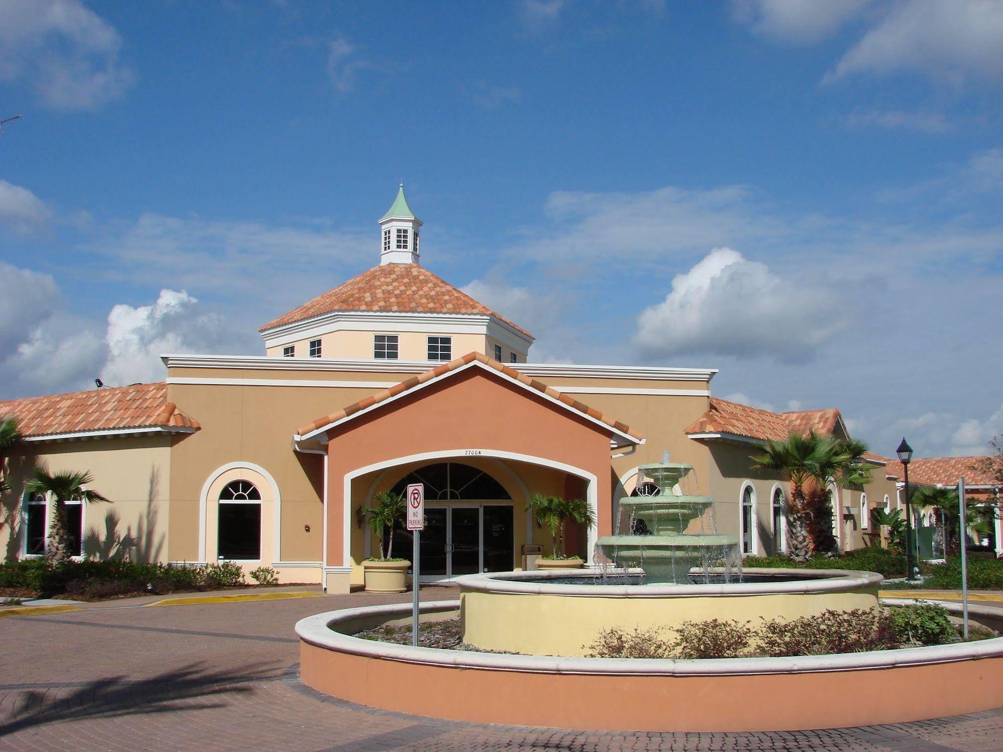 Resort At Regal Palms & Davenport
