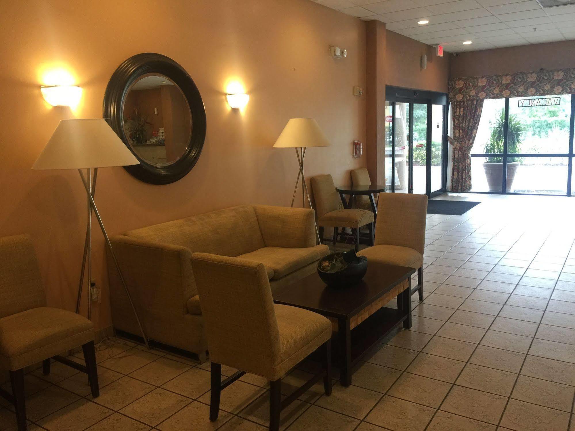 Hotel Sawgrass & Conference Center